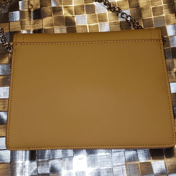 Urban Expressions Crossbody - Picture 5 of 6